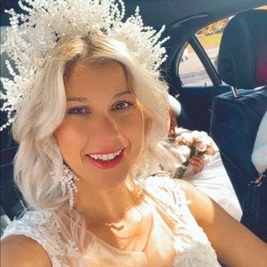 Luxury cristal wedding crown and earrings